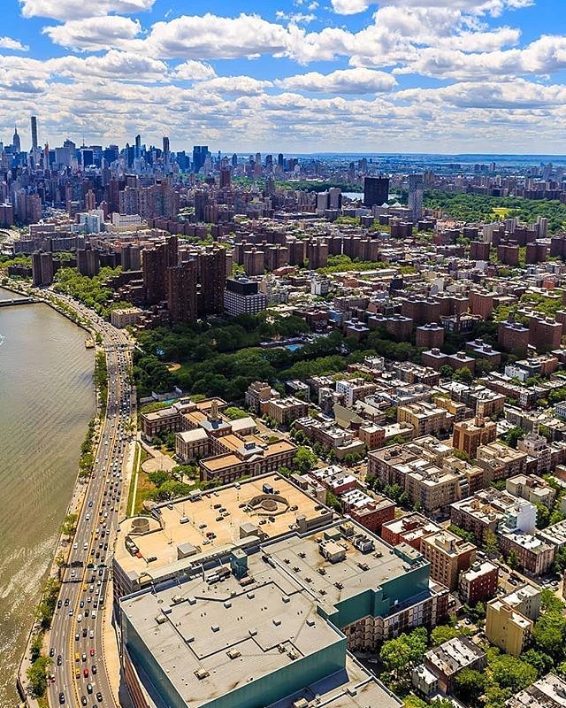 New York, New York. Photo via @killahwave #viewingnyc #newyork #newyorkcity #nyc