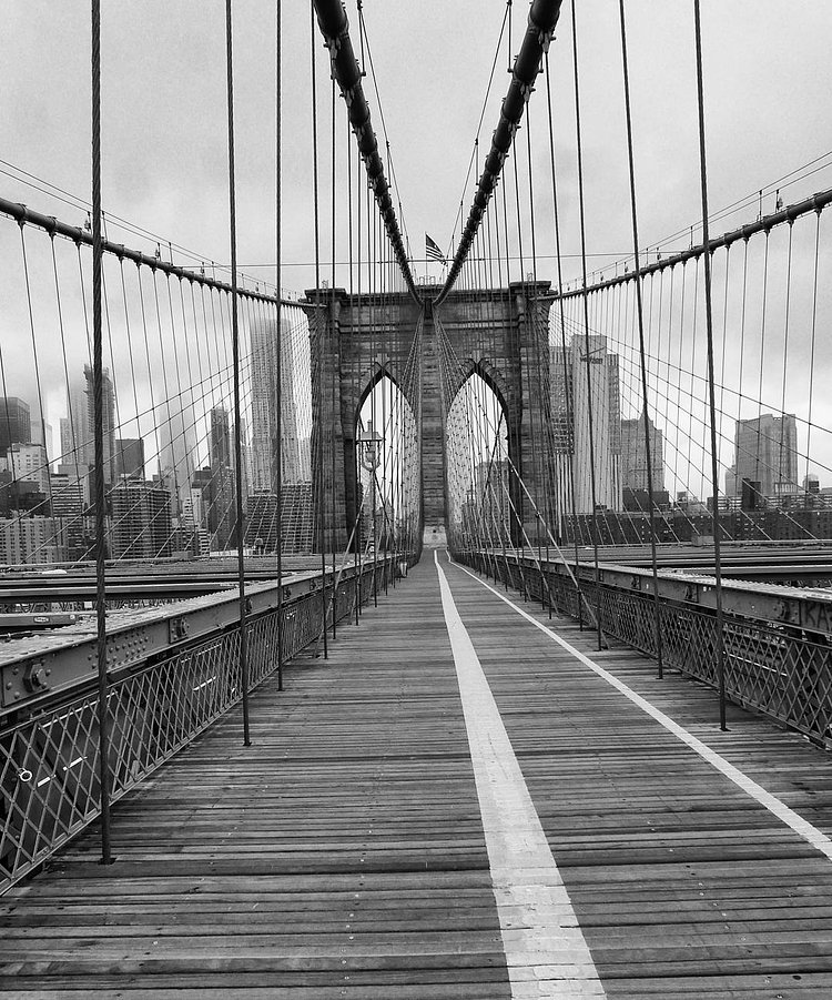 Empty #viewingnyc #brooklynbridge #monochromeworld