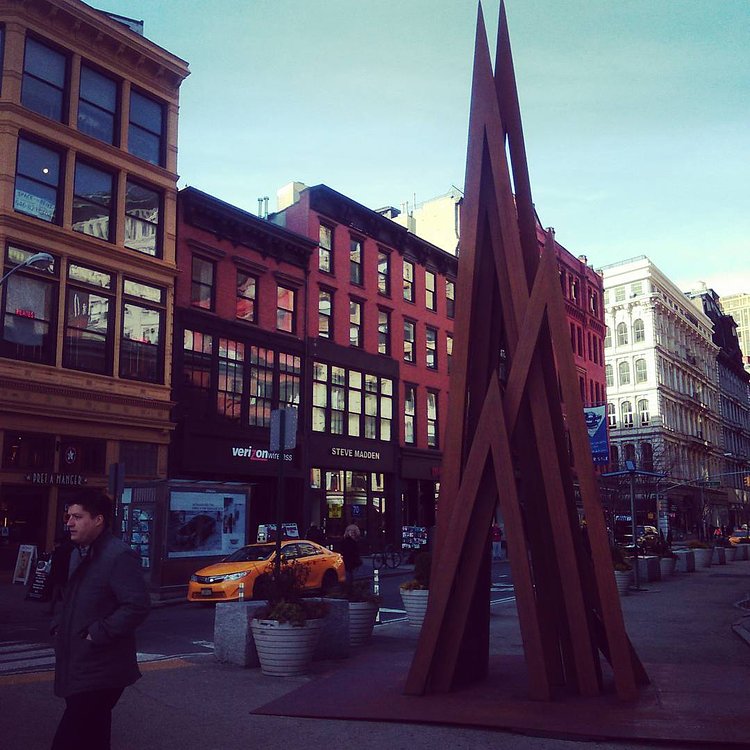 Disorder : 9 Angles
-Bernar Venet

#BernarVenet #Frenchartist #sculpture #rust #Disorder9Angles #angles #weathered #streetart #art #UnionSquare #NYC #steel #NYCart #randomphotobomb #anotherpix