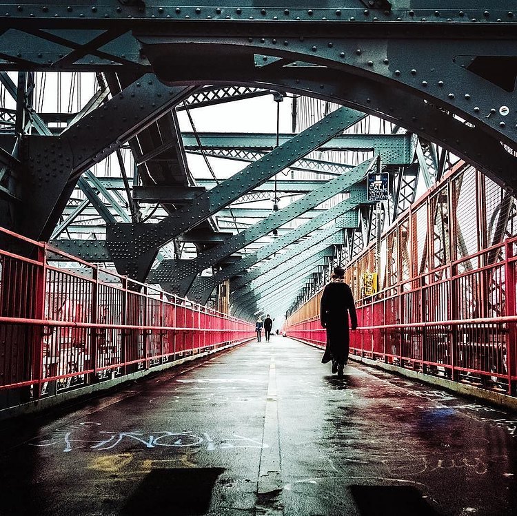 Williamsburg Bridge, New York. Photo via @travelinglens #viewingnyc