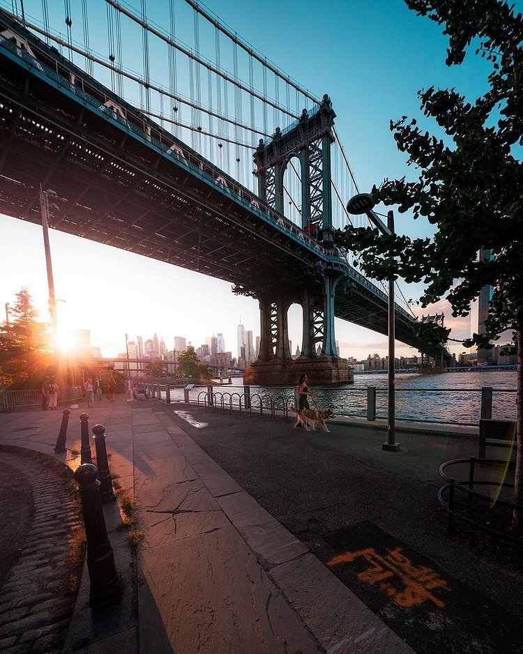 Manhattan Bridge, New York.