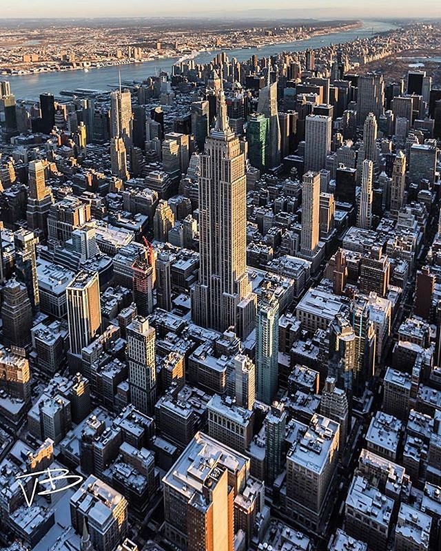 New York, New York. Photo via @vikvik7 #viewingnyc #newyork #newyorkcity #nyc
