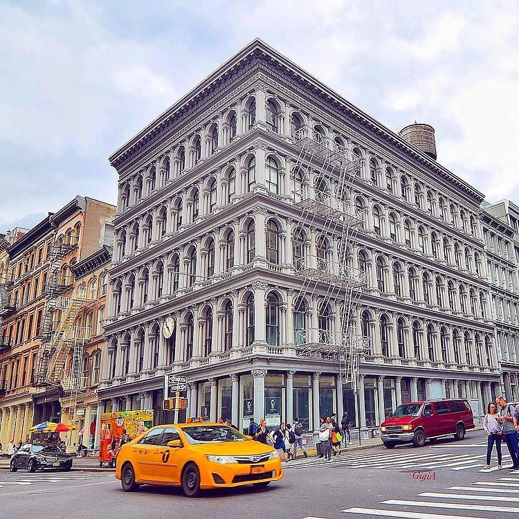 Photo via @gigi.nyc #viewingnyc