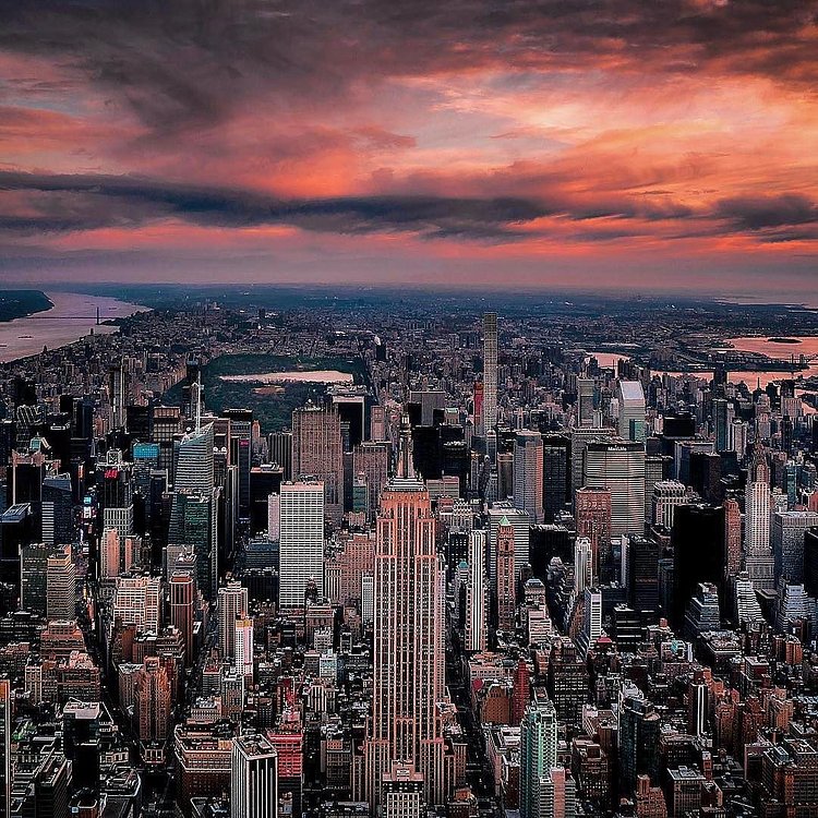 Photo via @nova.york 
#viewingnyc