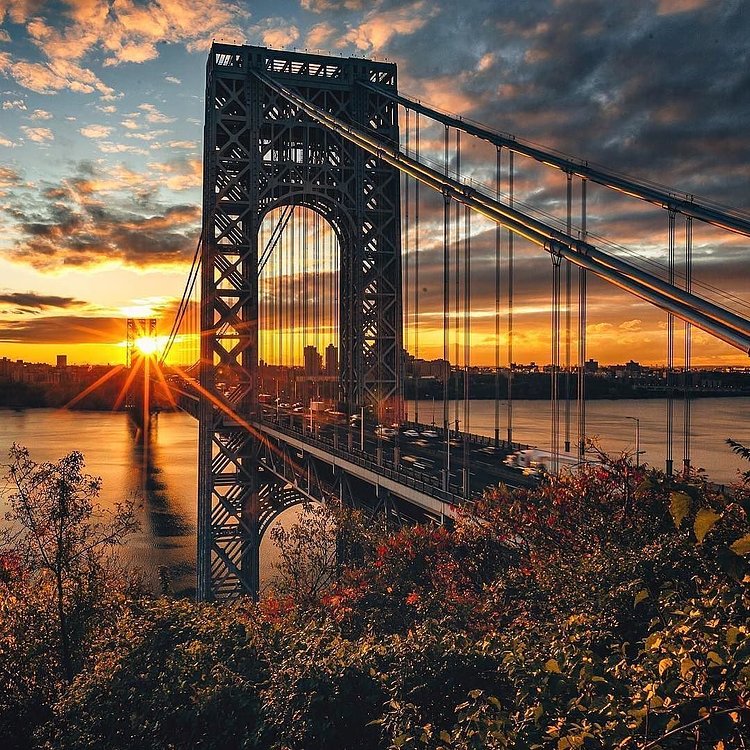 George Washington Bridge, New York, New York. Photo via @beholdingeye #viewingnyc