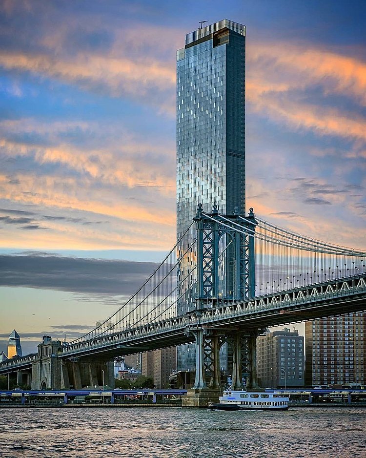 Manhattan Bridge, New York.