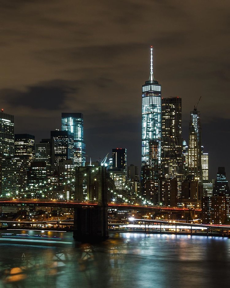 Brooklyn Bridge and Lower Manhattan from BRooklyn Bridge Parkk