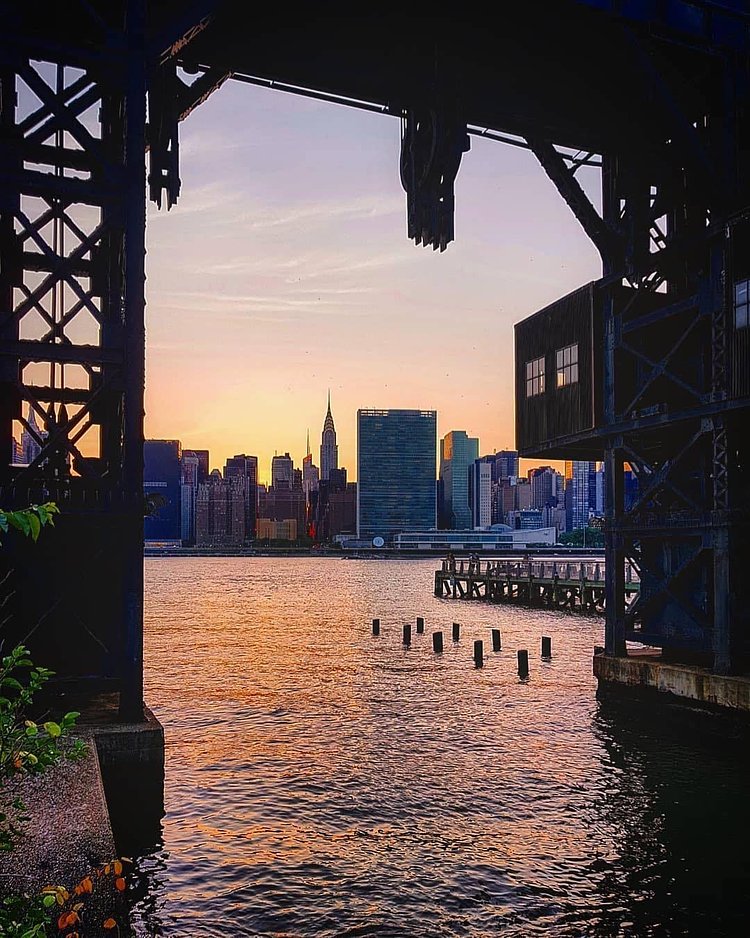 New York, New York. Photo via @brunobrasileiro #viewingnyc #newyork #newyorkcity #nyc