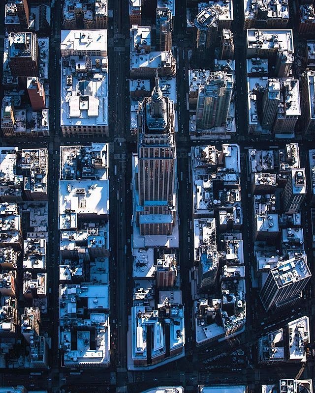 Empire State Building, New York, New York. Photo via @craigsbeds #viewingnyc #newyork #newyorkcity #nyc #empirestatebuilding