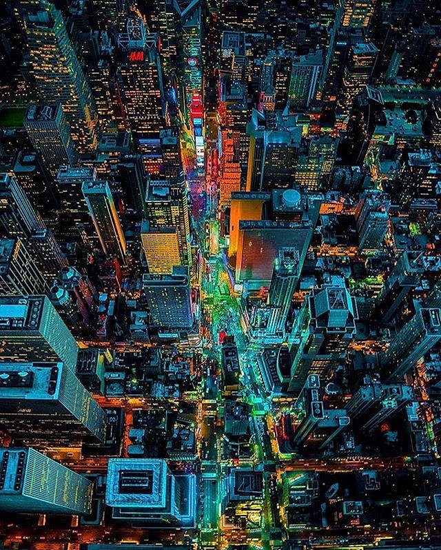 Photo via @nova.york 
#viewingnyc