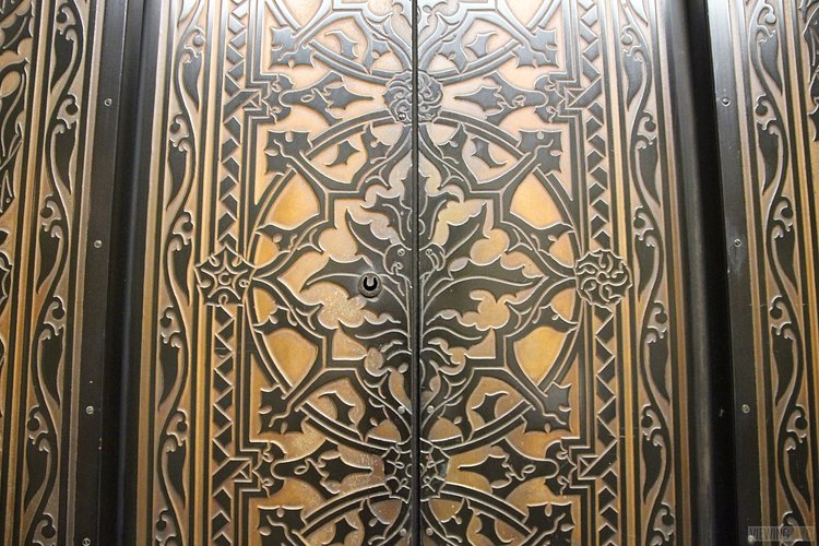 Woolworth Building Lobby and Basement Tour 104