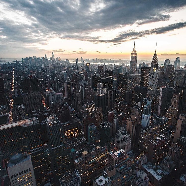 Photo via @flashing.lights 
#viewingnyc