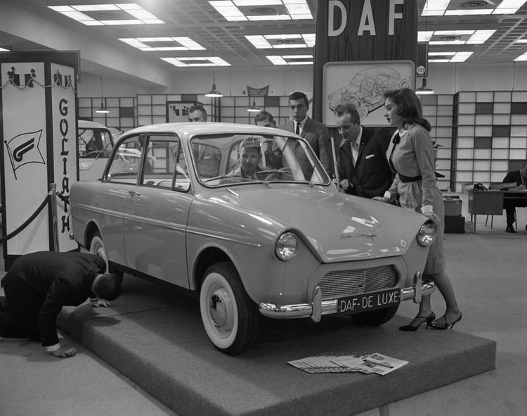 Let’s go Dutch! Little-known Dutch automaker, DAF, shows off the De Luxe model at the International Auto Show.