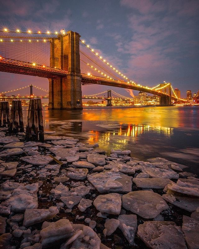 Brooklyn Bridge, New York
