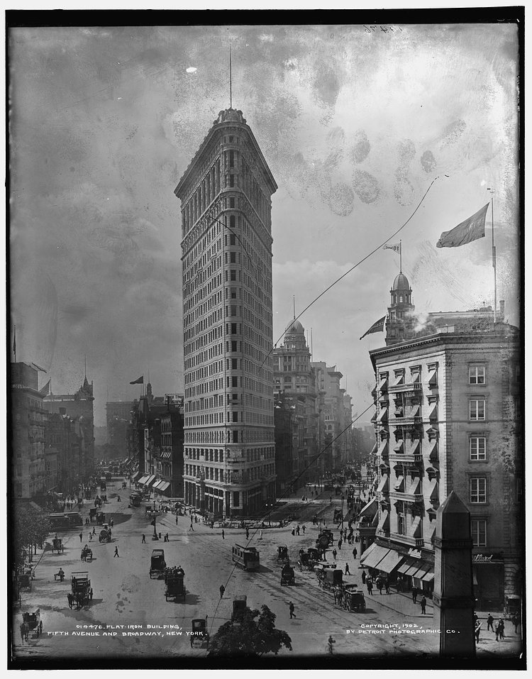 Flat-Iron [i.e. Flatiron] Building, Fifth Avenue and Broadway, New York, 1902