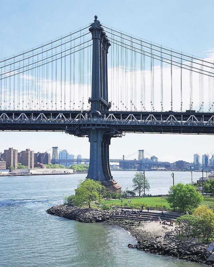 Manhattan Bridge, Brooklyn. Photo via @melliekr #viewingnyc #newyork #newyorkcity #nyc