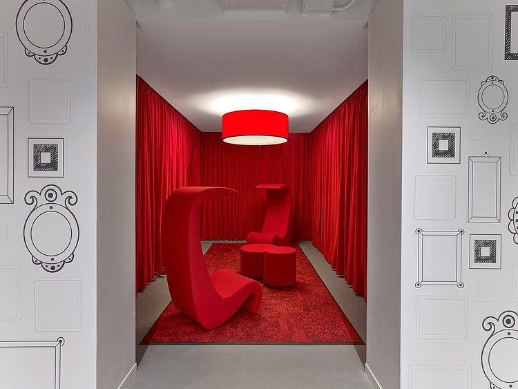 A Very Modern Meeting Room