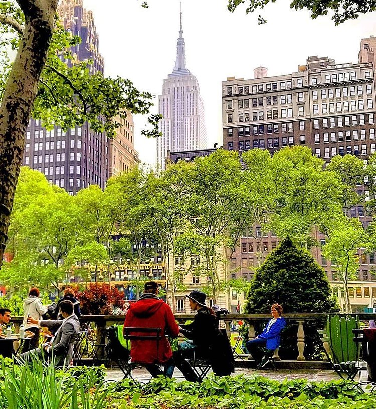 New York, New York. Photo via @qwqw7575 #viewingnyc #newyork #newyorkcity #nyc