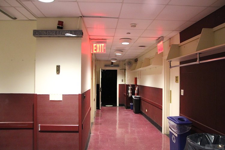 Backstage | Built in 1932, Radio City Music Hall is a prime example of art deco architectural style that has withstood the test of time. With tons of gold, reflective surfaces and geometric design, walking through the venue is a bit like stepping back in time. Most of the fixtures, furniture and ornamentation are original, and any replacements are exact replicas of how the theater looked 80 years ago.

Read more here: <a href="https://viewing.nyc/i-braved-a-walkthrough-of-radio-city-music-hall-meant-for-tourists/" rel="nofollow">viewing.nyc/i-braved-a-walkthrough-of-radio-city-music-ha...</a>
