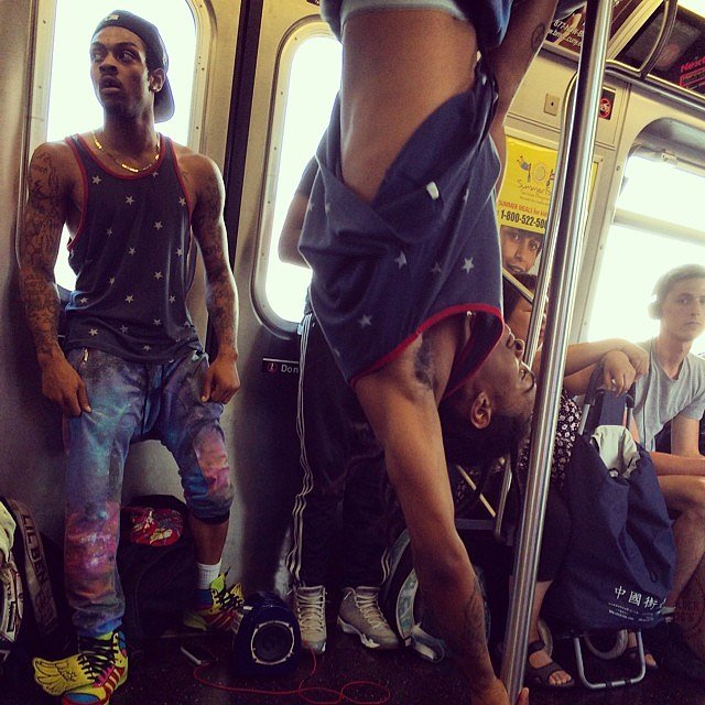 J train, Williamsburg Bridge