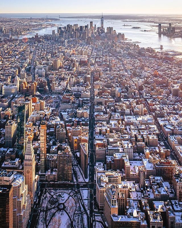 Looking down 5th Avenue from Flatiron District
