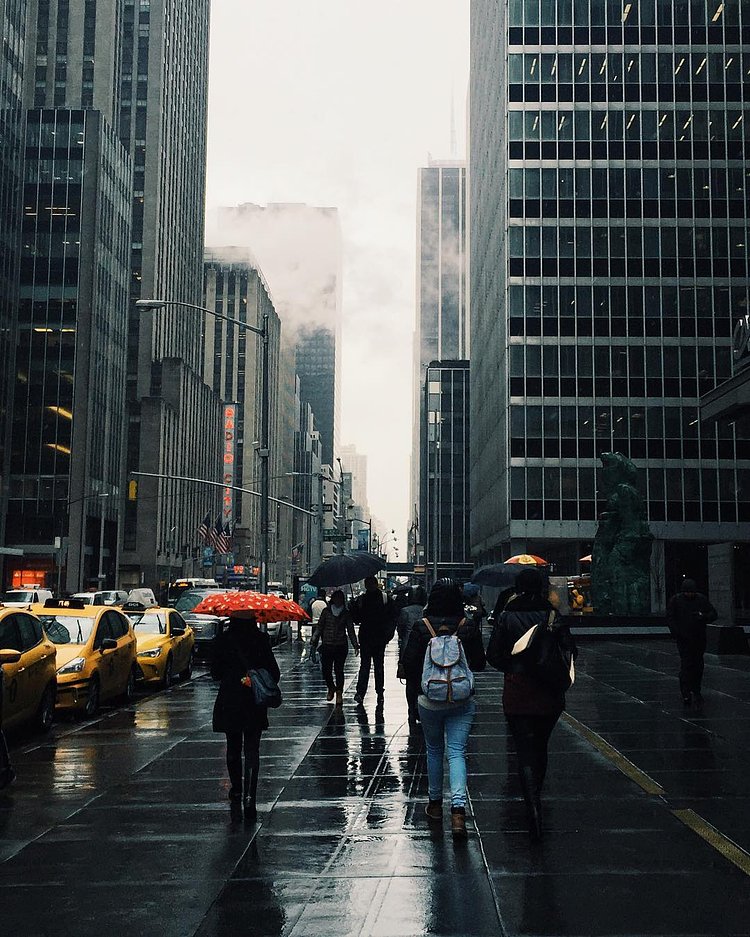 You can stand under my umbrella ella ella aye aye aye 🌂 #nyc #rainydays #TNYR