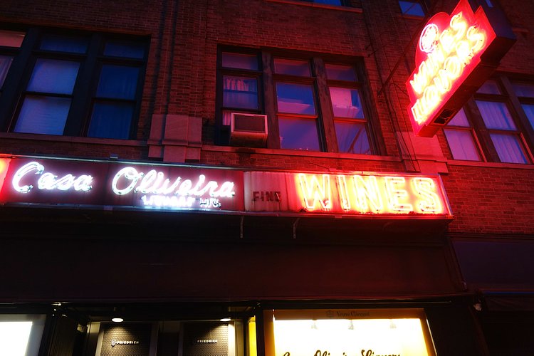 Historic neon on Casa Oliveira Wines & Liquors on Seventh Avenue