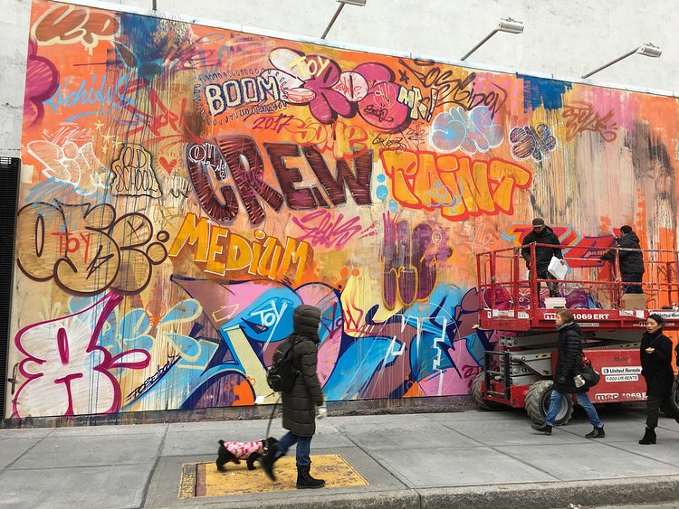 Bowery Wall’s newest mural by PichiAvo mixes colors and classicism