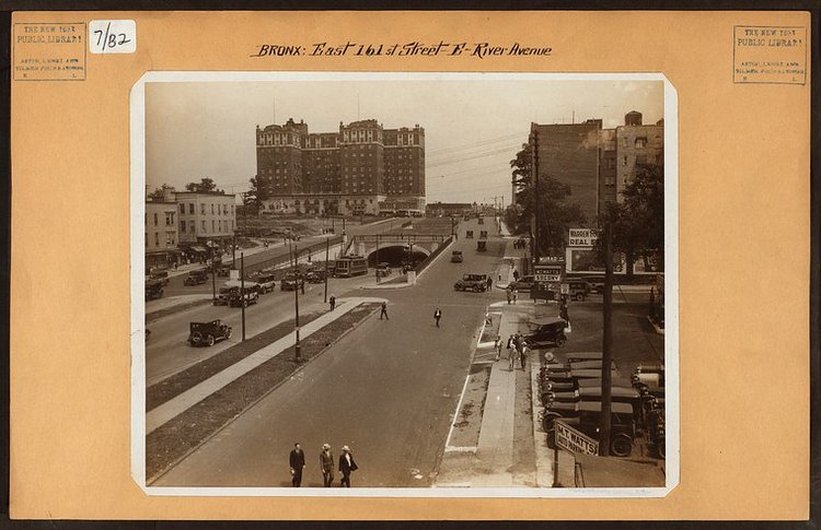 161st Street looking East towards the Grand Concourse and the Concourse Plaza Hotel / Image Credit: Irma and Paul Milstein Division of United States History, Local History and Genealogy, The New York Public Library. “Bronx: 161st Street (East) – River Avenue” The New York Public Library Digital Collections. 1926.