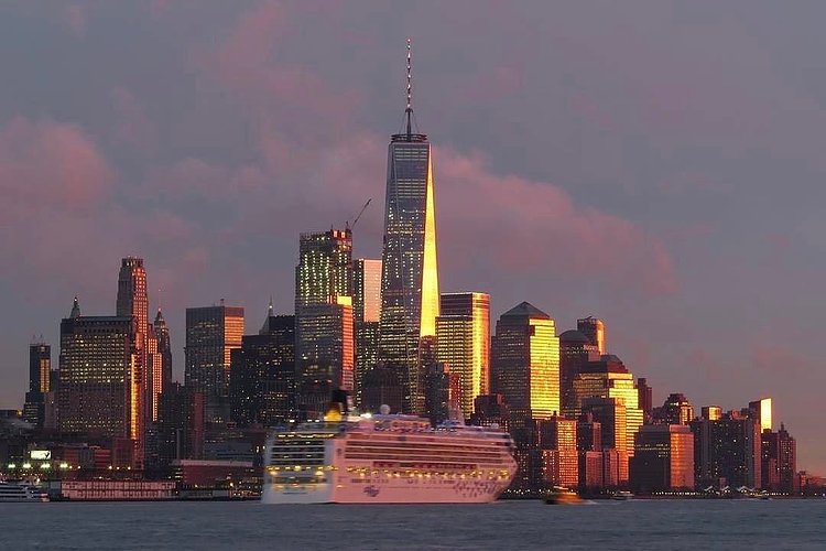 Photo via @chihoboken 
#viewingnyc