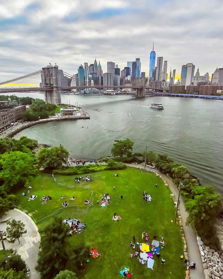 Brooklyn Bridge Park, DUMBO, New York