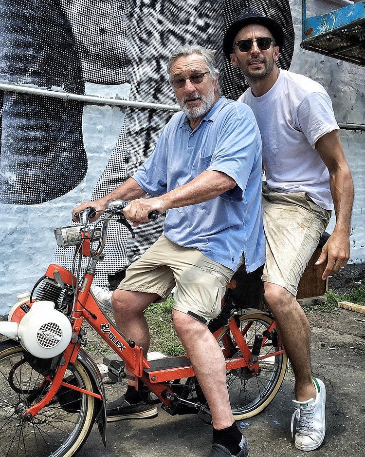 New York City 👊🏻 Pasting Day 1  #Migrants #EllisIsland #RobertDeNiro - Ellis the film is on free access on both @itunes and on @netflix 📽 📸 @lucca