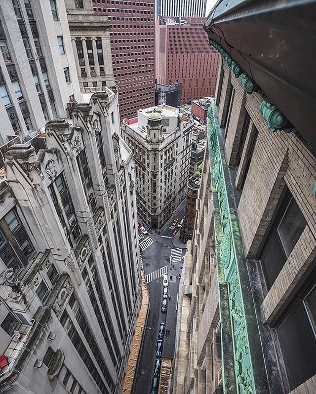 Photo via @ceos_downbeat 
William St, Financial District

#viewingnyc