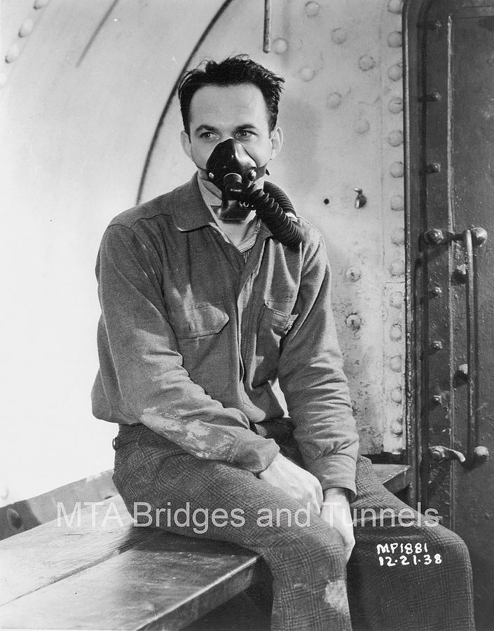 Sandhogs who worked on the Queens-Midtown Tunnel ran the risk of getting the bends from working for long hours below ground, and so had to sit in special decompression chambers following their shifts.