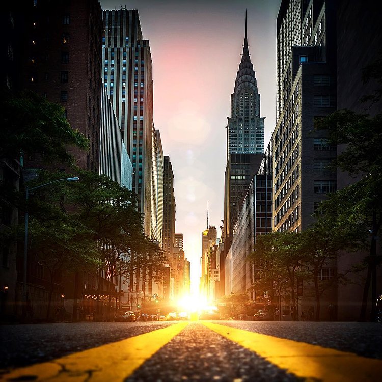 Who's ready for this years #manhattanhenge ?
#CNNSpace #NBC4NY #newyorkcity #nycprimeshot #iloveny #nycpassion #ilovenewyork #buildingstylesgf #nybynewyorkers #empathynyc #instagramnyc #iheartnewyorkny #bestofnewyork #lovenyc #photowall #photooftheday #postcardsfromtheworld #imagesofnyc #insta_america #vibrant_globe #the_visionaries #myCity_life #Jaw_dropping_shotz #Splendidshots #Photowall #Hot_shot