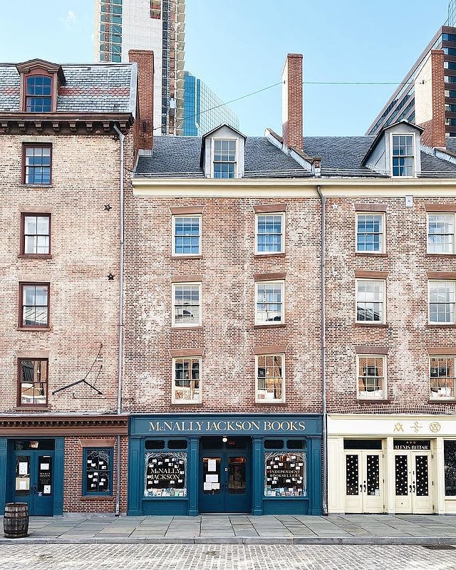 McNally Jackson Books, South Street Seaport, Manhattan