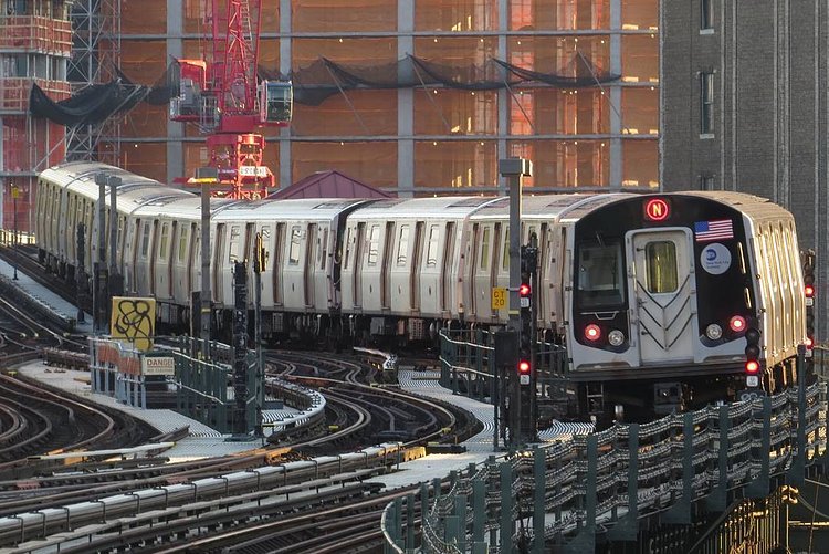 Curve

07/06/2016

#queens #astoria #mta #nycsubway #transit #nyctransit #subway #R160 #railfan #instagramnyc #nyc_explorers #what_i_saw_in_nyc #ig_nycity #nycprimeshot #newyork_ig #abc7ny #nbc4ny #usaprimeshot #nydngram #fox5ny #timeoutnewyork #seeyourcity #iloveny #nycdotgram #newyork_instagram #icapture_nyc #njshooterz #yourshot #yourtake