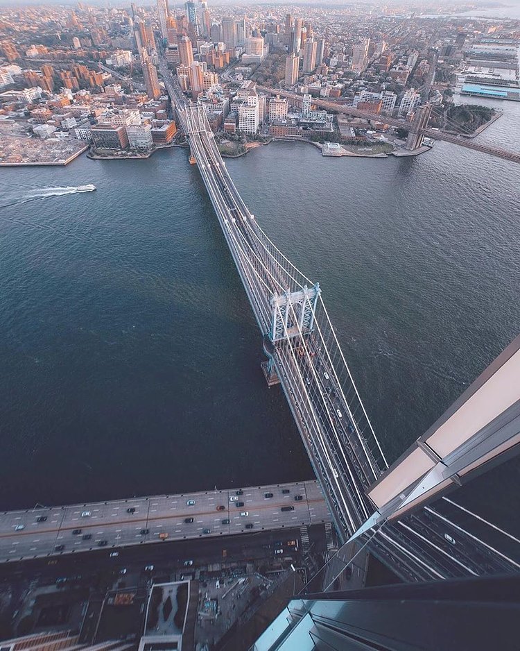 Manhattan Bridge, New York.