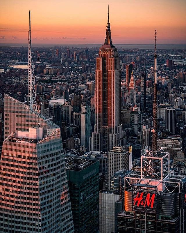 Photo via @evmeyerphoto 
#viewingnyc