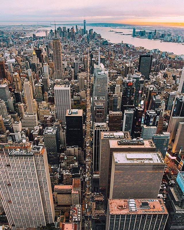 Photo via @flynyon #viewingnyc #newyorkcity #newyork