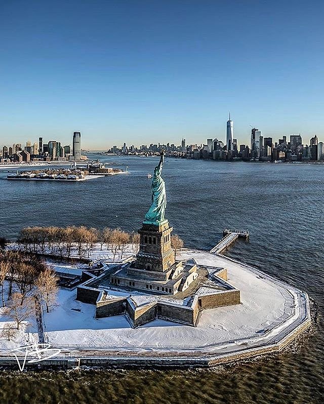 Photo via @vikvik7 
#viewingnyc