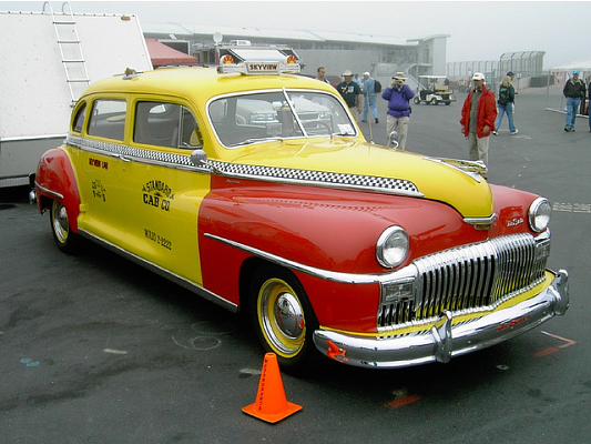 DeSoto taxicabs: Riding in style (with sunroofs!)