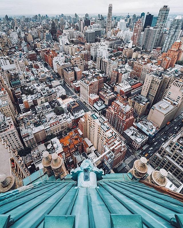 New York, New York. Photo via @svvvk #viewingnyc #newyorkcity #newyork  #nyc