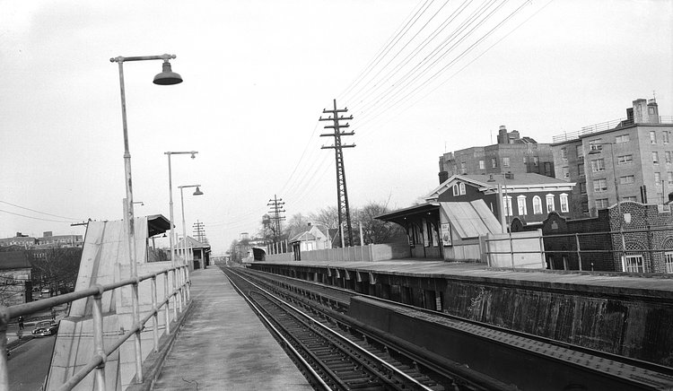 LIRR 12 | Elmhurst NY LIRR Station, looking East