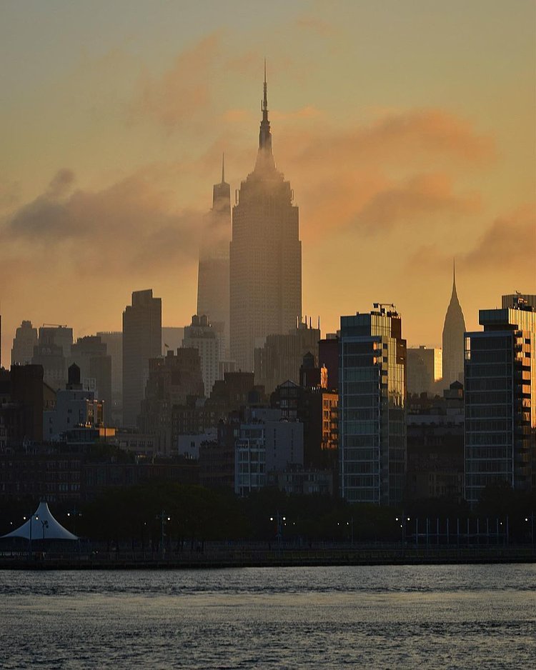 Sunrise over Midtown Manhattan, New York