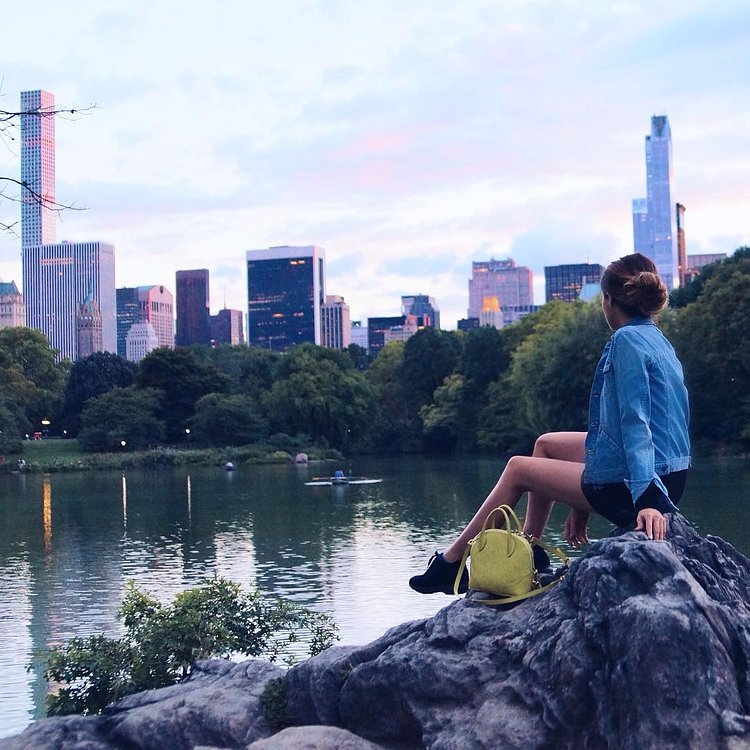 With the chaos of #NYFW behind me, I finally got to take a breather and enjoy the sunset at my favorite spot.. 🗽☀️ #favoritemoments #amraandelma