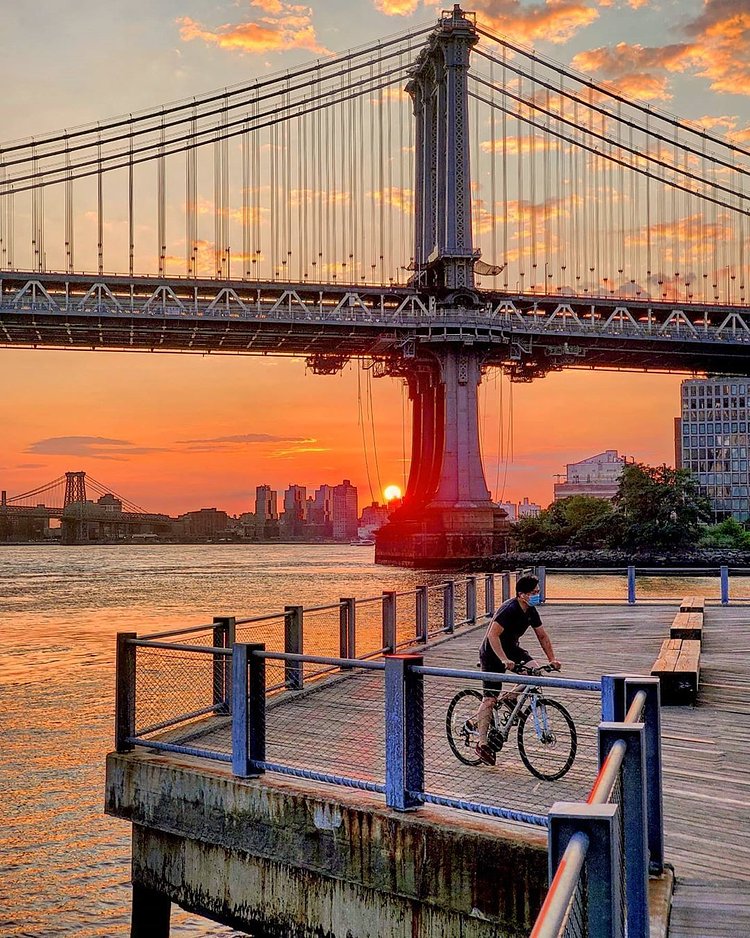 Sunrise from Brooklyn Bridge Park, DUMBO, Brooklyn