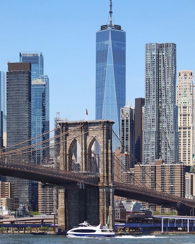 Brooklyn Bridge, New York