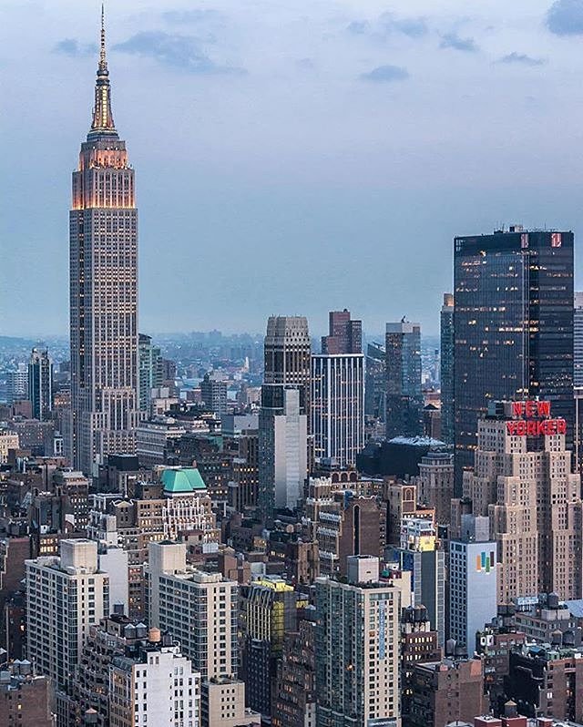 Photo via @nyclovesnyc 
#viewingnyc