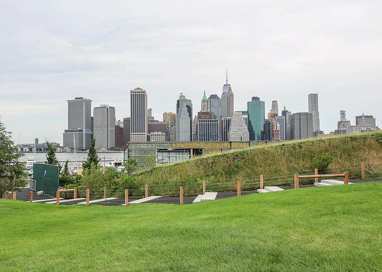 Brooklyn Bridge Park Pier 5 Uplands Green Space